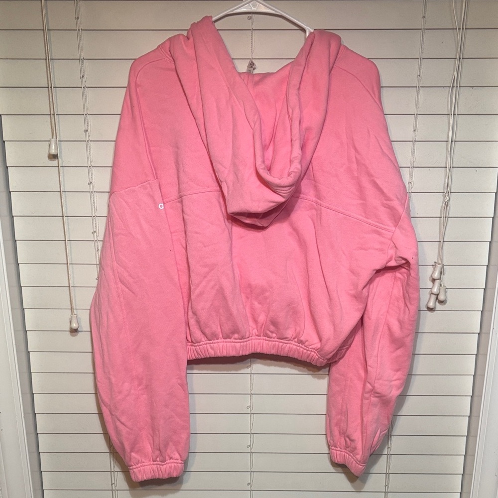 ALO Yoga Pink Cropped Hoodie - Picture 3 of 6